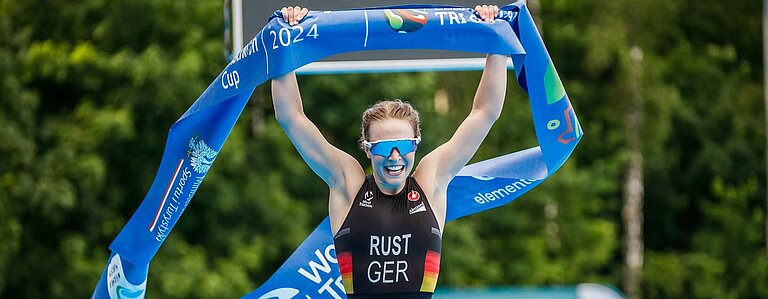 Triathletin Franka läuft für Almased