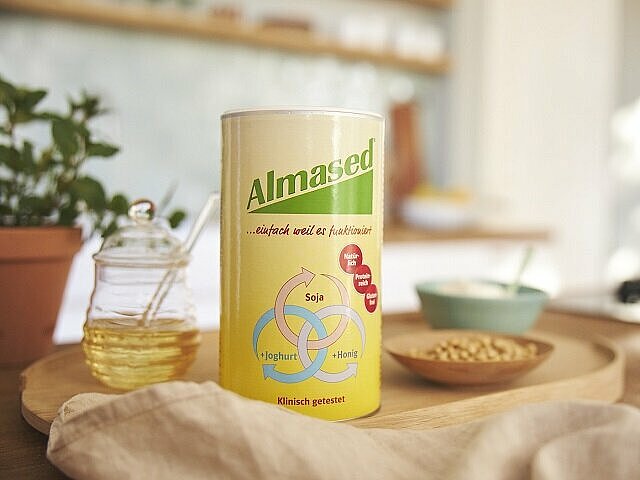 Almased Dose mit Zutaten Soja Joghurt Honig als Stoffwechsel Booster